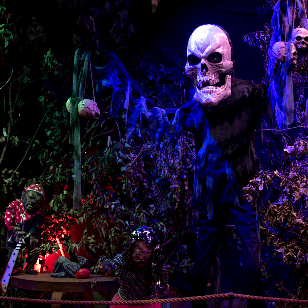 Skelett i spöktunnel Halloween